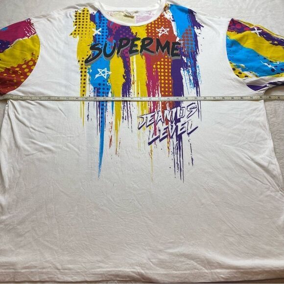 Akademiks White and Red Short Sleeve Tee with Artistic Design - Picture 9 of 11